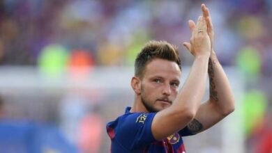 Photo of إشبيلية يعلن عن عودة إيفان راكيتيتش من برشلونة