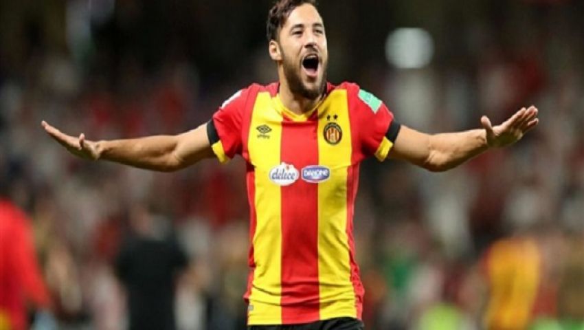 الوداد يفاوض نجم المنتخب الجزائري