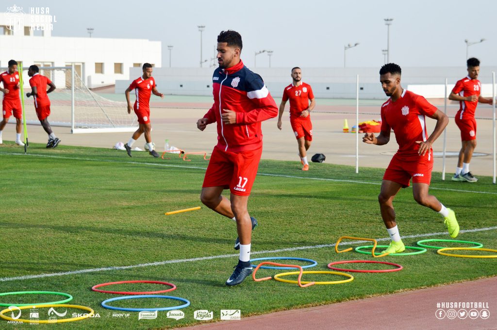 حسنية أكادير يرد على "ضجة" صور تداريبه