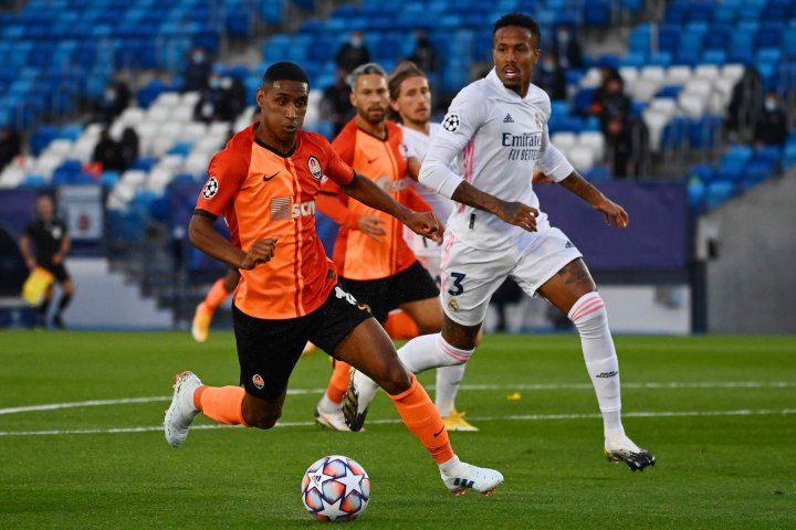 فيديو.. شاختار يفاجئ الريال بثلاثية في الشوط الأول