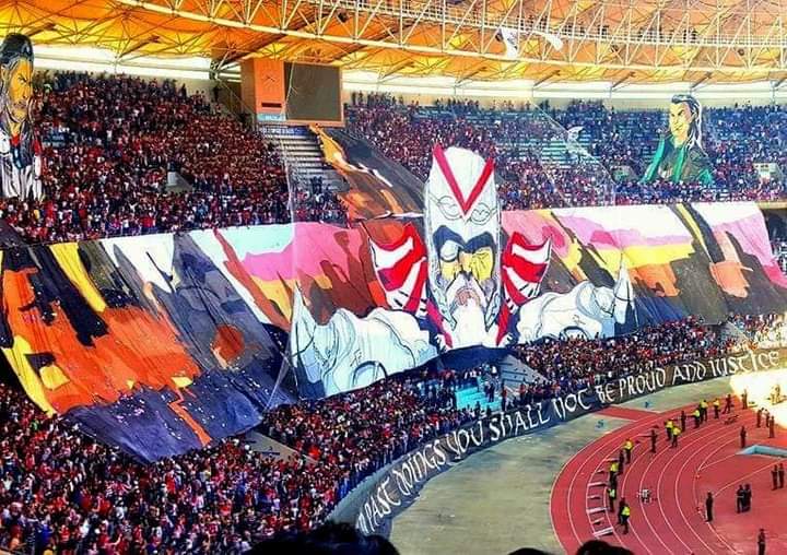 فيديو.. احتفال كبير لجمهور الإفريقي التونسي بمئوية فريقه