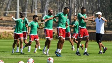 Photo of عموتة يعفي لاعبي الوداد ونهضة بركان من التداريب