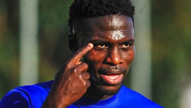 Photo of فيديو طريف..مالونغو يتقمص دور الصحافي ويستجوب زملاءه في الرجاء