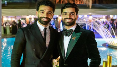 Photo of شقيق صلاح “يسخر” من نجم مانشستر يونايتد بصورة وعبارة طريفة