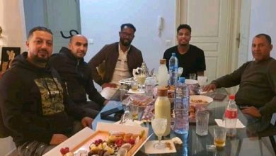 Photo of الركراكي يرفع معنويات العملود بزيارة خاصة