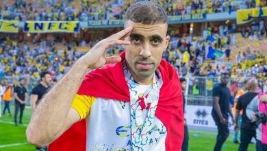 Photo of صورة.. حمد الله يثير حماس جماهير الاتحاد باتجاهه إلى جدة