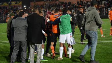 Photo of الجامعة تقرر إيقاف متولي والحداد والهلالي وعقوبة مالية قاسية للرجاء وبركان