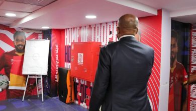 Photo of صور.. وفد “الكاف” يتفقد ملعب الأهلي قبل قمته أمام الرجاء