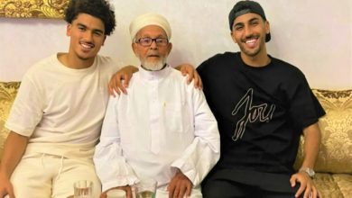 Photo of صور.. أبوخلال يزور برقوق للاطمئنان عليه