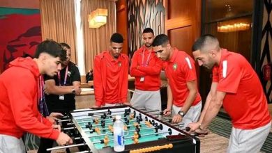 Photo of نجم ودادي بارز يزور الأسود بمقر إقامتهم