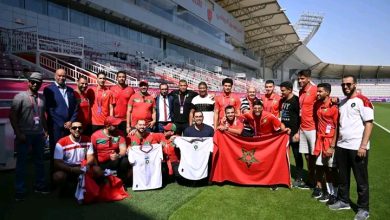 Photo of فيديو وصور.. الجماهير المغربية تلتقي لاعبي الأسود وتلتقط صور تذكارية بالملعب