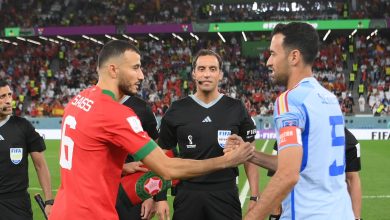 Photo of نجم الرجاء السابق يساند الأسود أمام إسبانيا من المدرجات