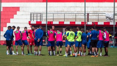 Photo of فان دين بروك يستدعي 24 لاعبا استعدادا لمواجهة صن داونز