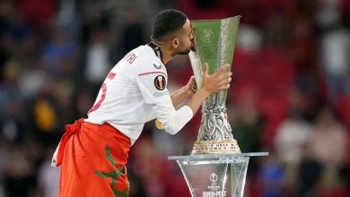 Photo of فيديو.. الركراكي: “فرحان بتتويج بونو والنصيري وأكرد بلقبي الدوري الأوروبي ودوري المؤتمر”