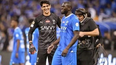 Photo of بونو: الفوز بجائزة أفضل حارس مرمى في الموسم يسعدني كثيرا