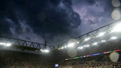 Photo of إيقاف مباراة ألمانيا والدنمارك بسبب سوء الأحوال الجوية