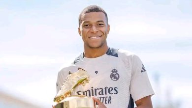 Photo of مبابي يتوج بجائزة جديدة