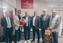 Photo of أولمبيك آسفي يستقبل بعثة اتحاد العاصمة بالورود