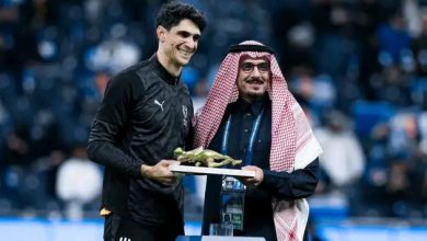 Photo of تكريم خاص من الهلال لبونو بعد نيله جائزة أفضل حارس إفريقي
